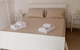 Studio Flat In White City
